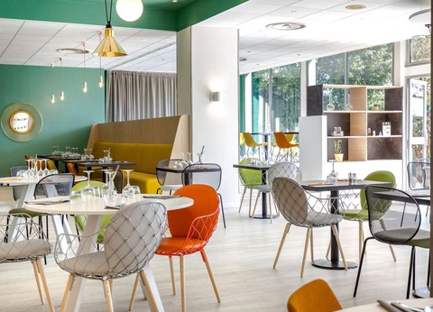 Mercure Cavaillon Portes du Luberon + Entrée au Zoo de la Barben - 4* - 23