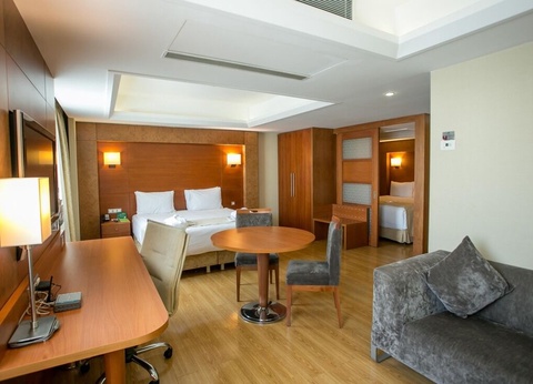 Ôcity Xperience Holiday Inn Istanbul City 5* - 10