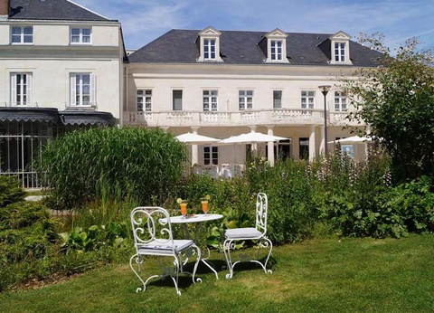 Week-end en plein coeur de Tours avec visite du château de Chenonceau - 4* - 23