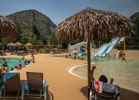 Camping des Grottes, 4* - 58