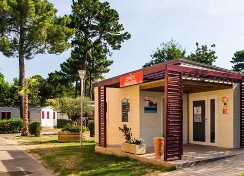 Camping Club Le Littoral, 5* - 81