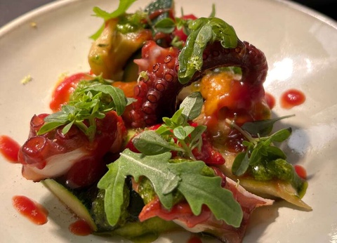 Bien être et gastronomie au coeur du village provençal à 40 minutes de Marseille - 4* - 5