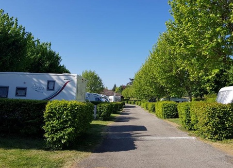 Camping La Grappe Fleurie, 5* - 9