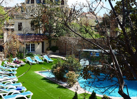 Pause détente et gourmande au coeur de la Catalogne 4* - 9