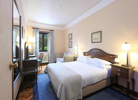 Circuit privé 2 nuits à Lisbonne avec excursion à Fatima, Nazare et Sintra - 2