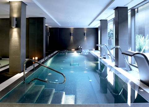 Reposez-vous à Valence dans un hôtel 4* moderne avec piscine et profitez du petit déjeuner inclus - 4* - 2