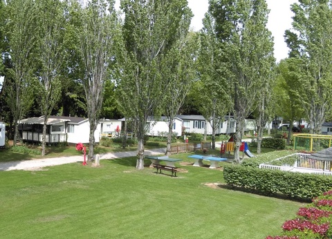 Flower Camping Le Fou du Roi, 4* - 10