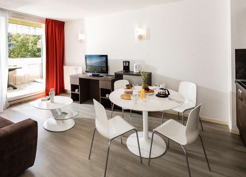 Découvrez Walibi Rhône-Alpes en famille avec appartement aux Loges du Park ! - 3* - 18