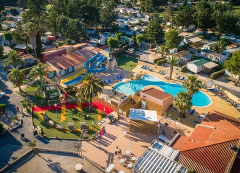 Camping Les Jardins Catalans, 4* - 5