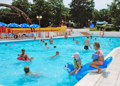 Camping Bijela Uvala, 4* - 6