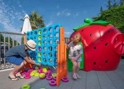 Flower Camping les Aubepines, 4* - 37