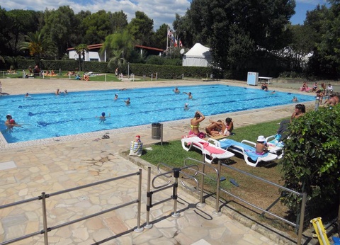 Camping Villaggio Baia Domizia, 4* - 7