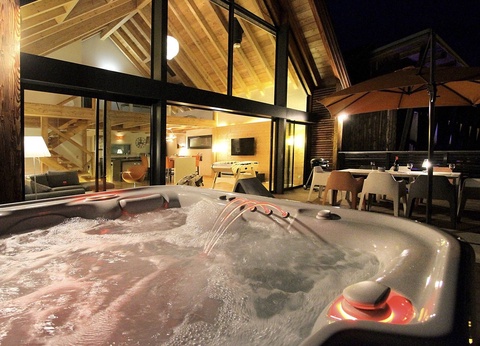 Chalet Sno Lodge - 9