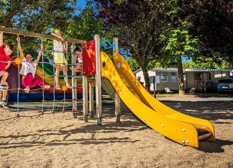 Camping Le Nid d'Eté, 4* - 90