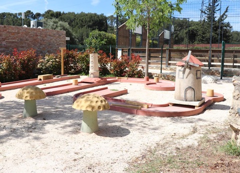 Camping Mas de Pierredon 5* - 60