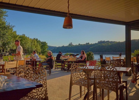 Camping Domaine des Tours, 4* - 25