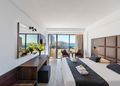 Hôtel Kapetanios Odysseia 3* - 5