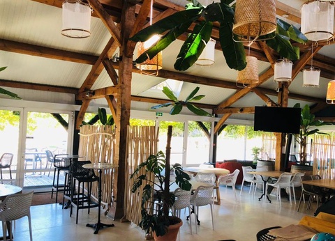 Camping Domaine de La Ville Huchet, 4* - 17