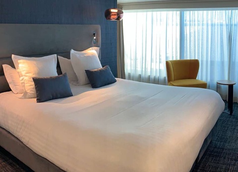 Détendez-vous sur une terrasse privée avec balnéo, au coeur de Bordeaux - 4* - 16