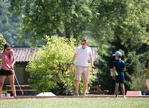 Camping Les Gorges Du Chambon - Ciela Village, 4* - 58