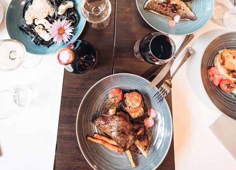 Séjour avec dîner & vins, visite et dégustation à la Maison Brotte - 3* - 9