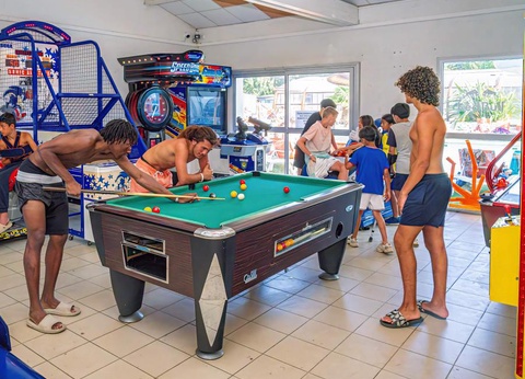 Camping Oléron Loisirs, 4* - 29