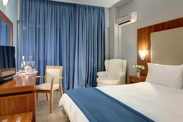 Hôtel Polis Grand 4* - 71