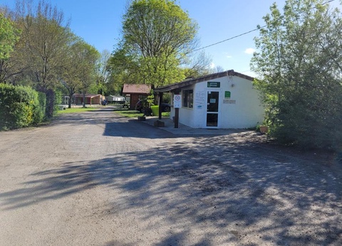 Camping Les 2 Salamandres, 2* - 12