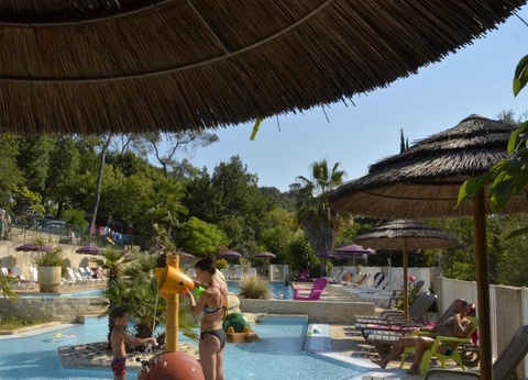 Camping Sites et Paysages - Les Pinèdes, 4* - 4