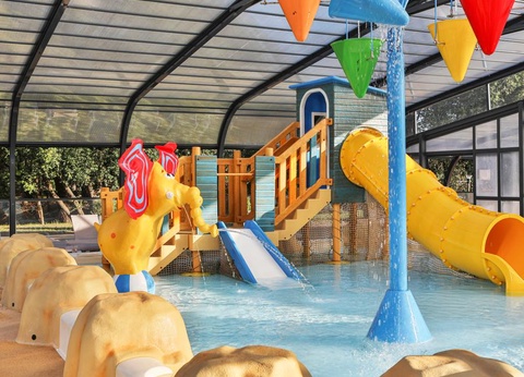 Camping Le Petit Rocher, 4* - 34