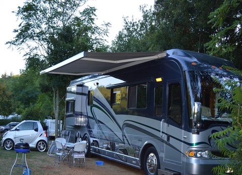 Camping Château de Lacomté, 4* - 33