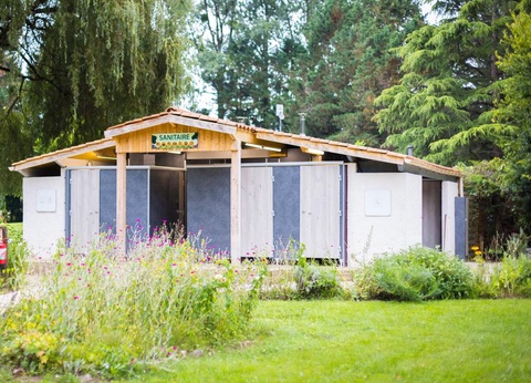 Camping D'auberoche, 3* - 45