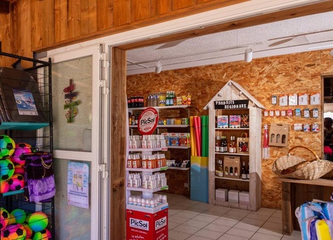 Camping Le Trivoly, 4* - 6