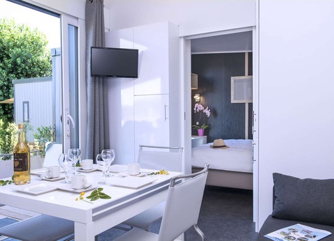 Camping Les Mûriers 4* - 4