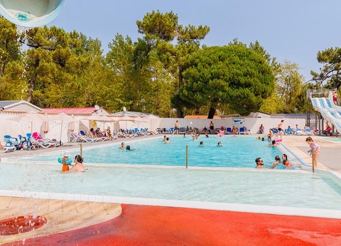 Camping Escale du Perthuis 4* - 5