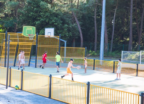 Camping Vacances André Trigano - Domaine de Montcalm, 4* - 35