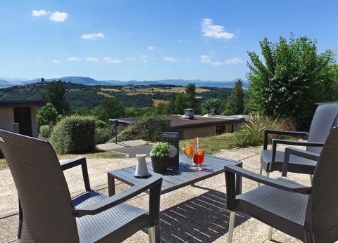 VVF Montpeyroux Auvergne en Demi-Pension - 12