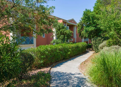 Résidence Lagrange Le Domaine des Grands Pins - 5