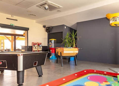 Camping La Presqu'Ile, 4* - 28