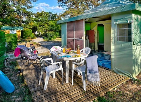 Flower Camping la Châtaigneraie, 4* - 18