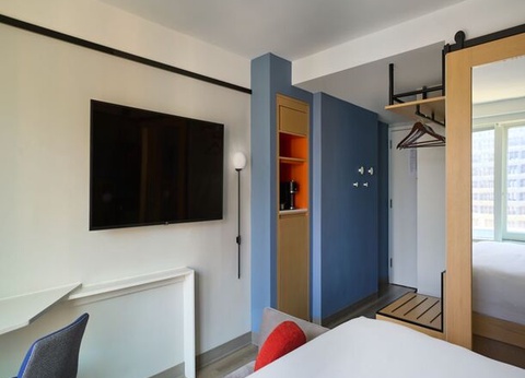 Delta Hotels by Marriott New York Times Square - 5