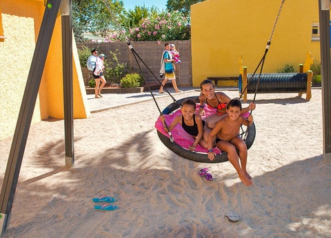 Camping Le Roussillon, 4* - 2