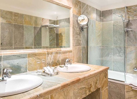 Week-end avec dîner et spa dans un 4* à Tourtour - 4* - 30