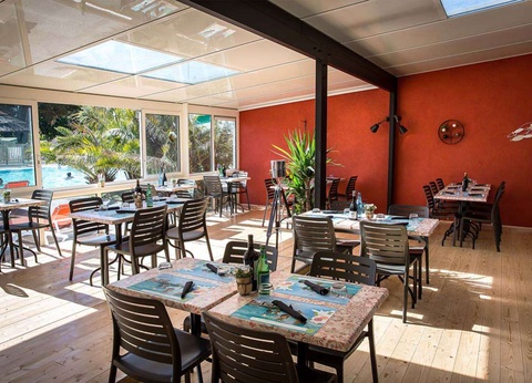 Camping Les Peupliers 4* - 6