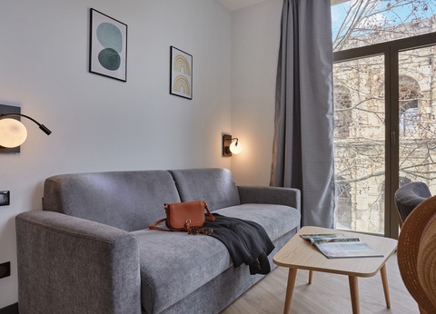 Appart'hôtel Signature Odalys City Nîmes Arènes Palais des Congrès - 9