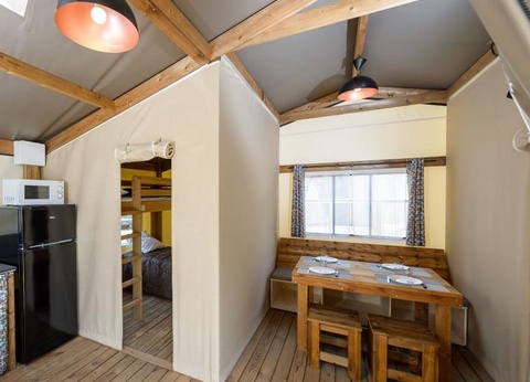 Flower Camping le Kergariou, 3* - 194