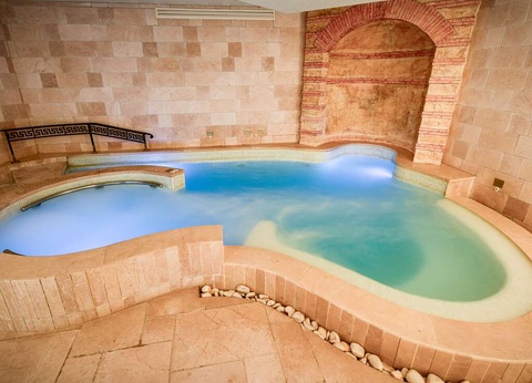 Bien être et gastronomie au coeur du village provençal à 40 minutes de Marseille - 4* - 6