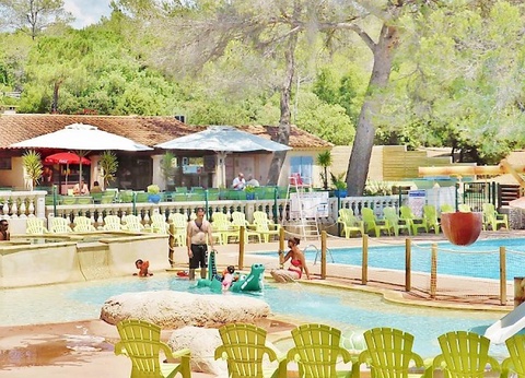 Camping La Pierre Verte 4* - 7