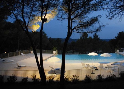 Camping Résidentiel La Pinède, 4* - 27