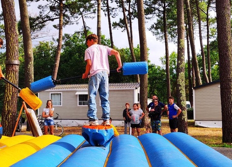 Camping Municipal Les Genêts, 3* - 15
